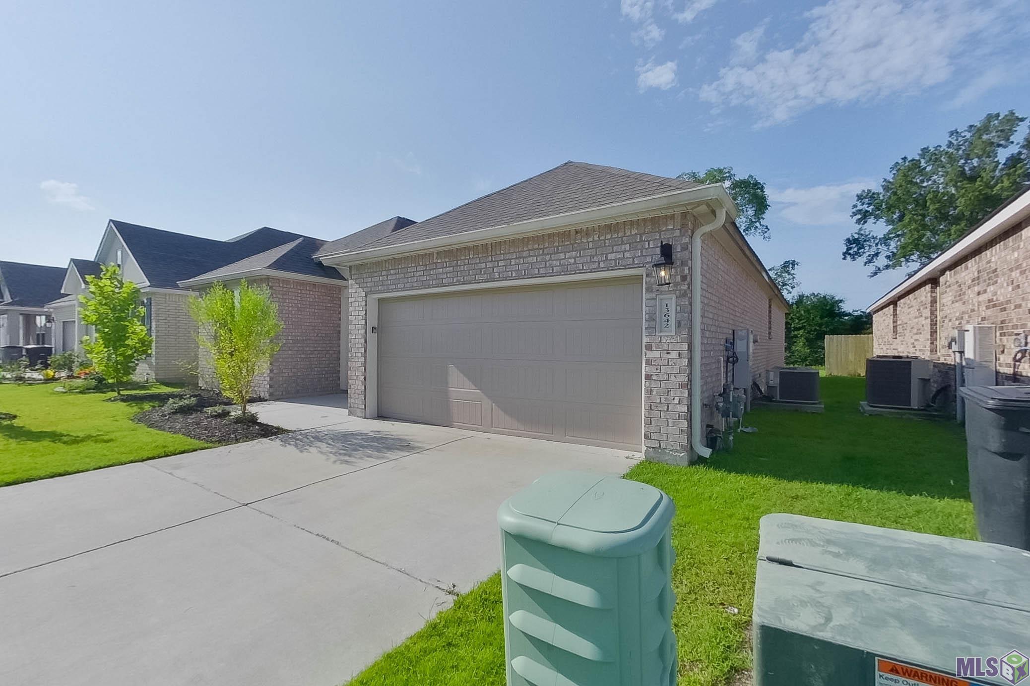 13642 Willamette Way Baton Rouge, LA 70817 - Photo 2 of 23