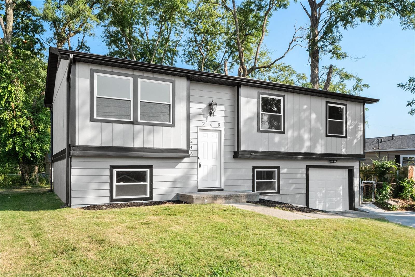 248 Big Arch Road Godfrey, IL 62035 - Photo 2 of 15 Gallery Image 2