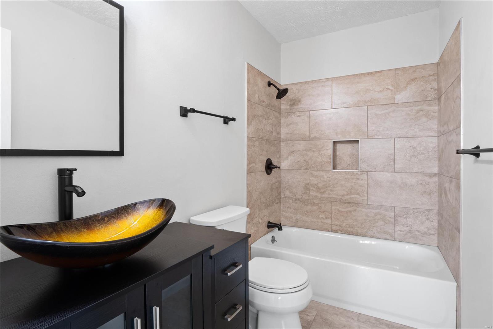 248 Big Arch Road Godfrey, IL 62035 - Photo 8 of 15 Gallery Image 8