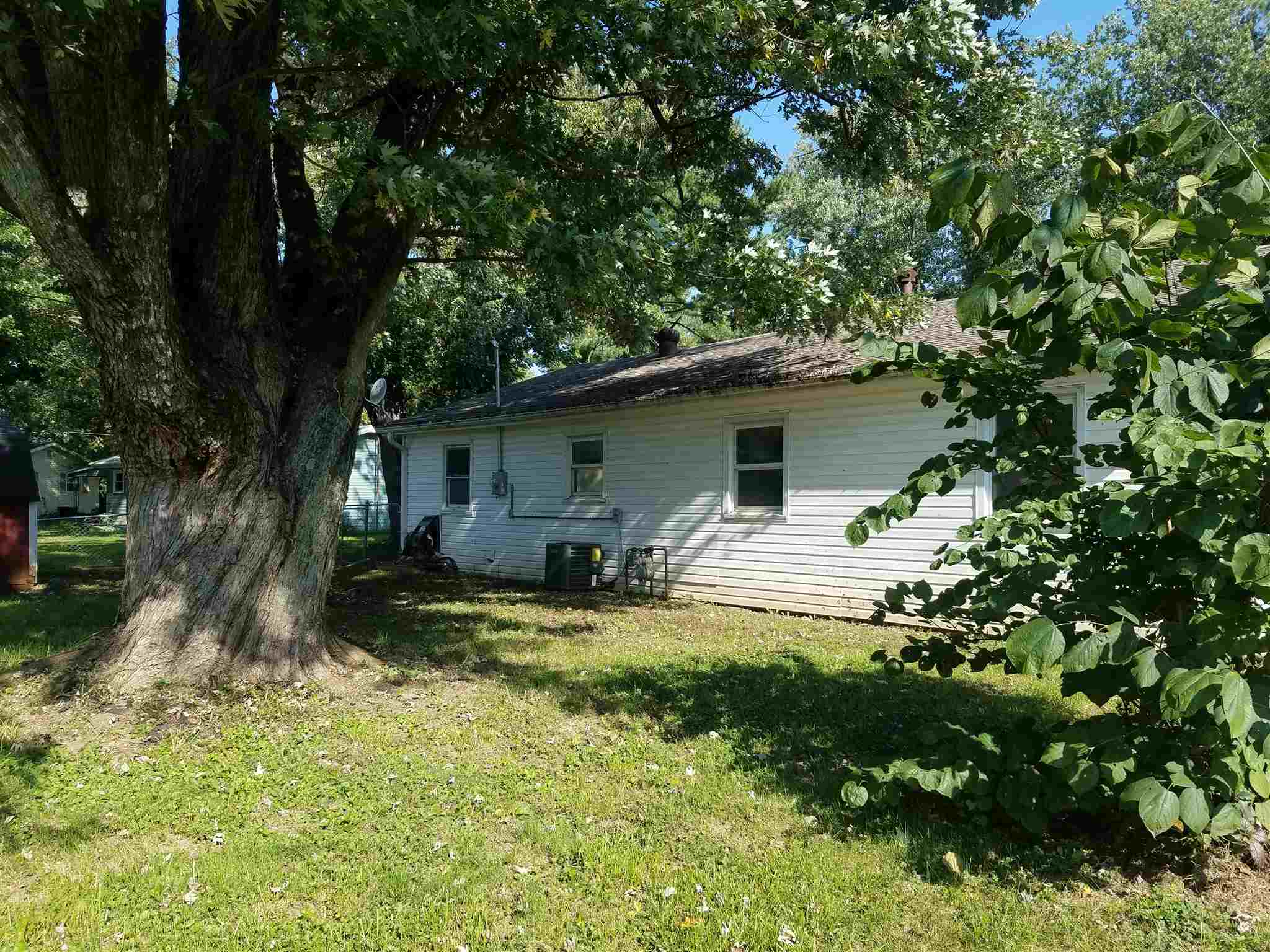 149 Woodville Road Mitchell, IN 47446 - Photo 12 of 13 Gallery Image 12