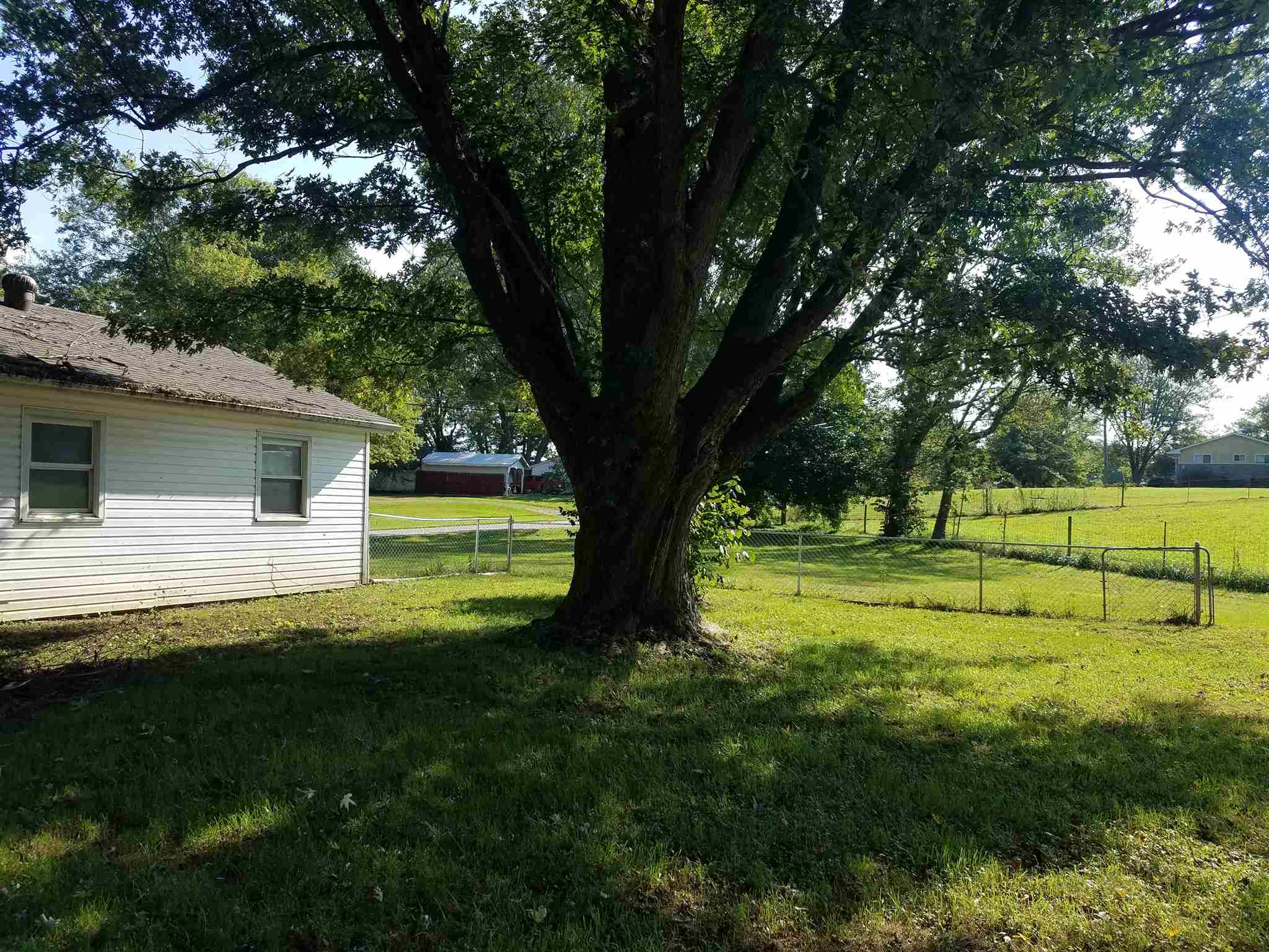 149 Woodville Road Mitchell, IN 47446 - Photo 5 of 13 Gallery Image 5