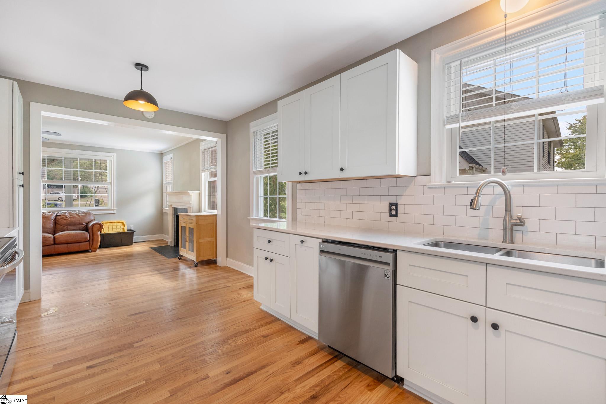 101 Harrington Avenue Greenville, SC 29607 - Photo 7 of 36