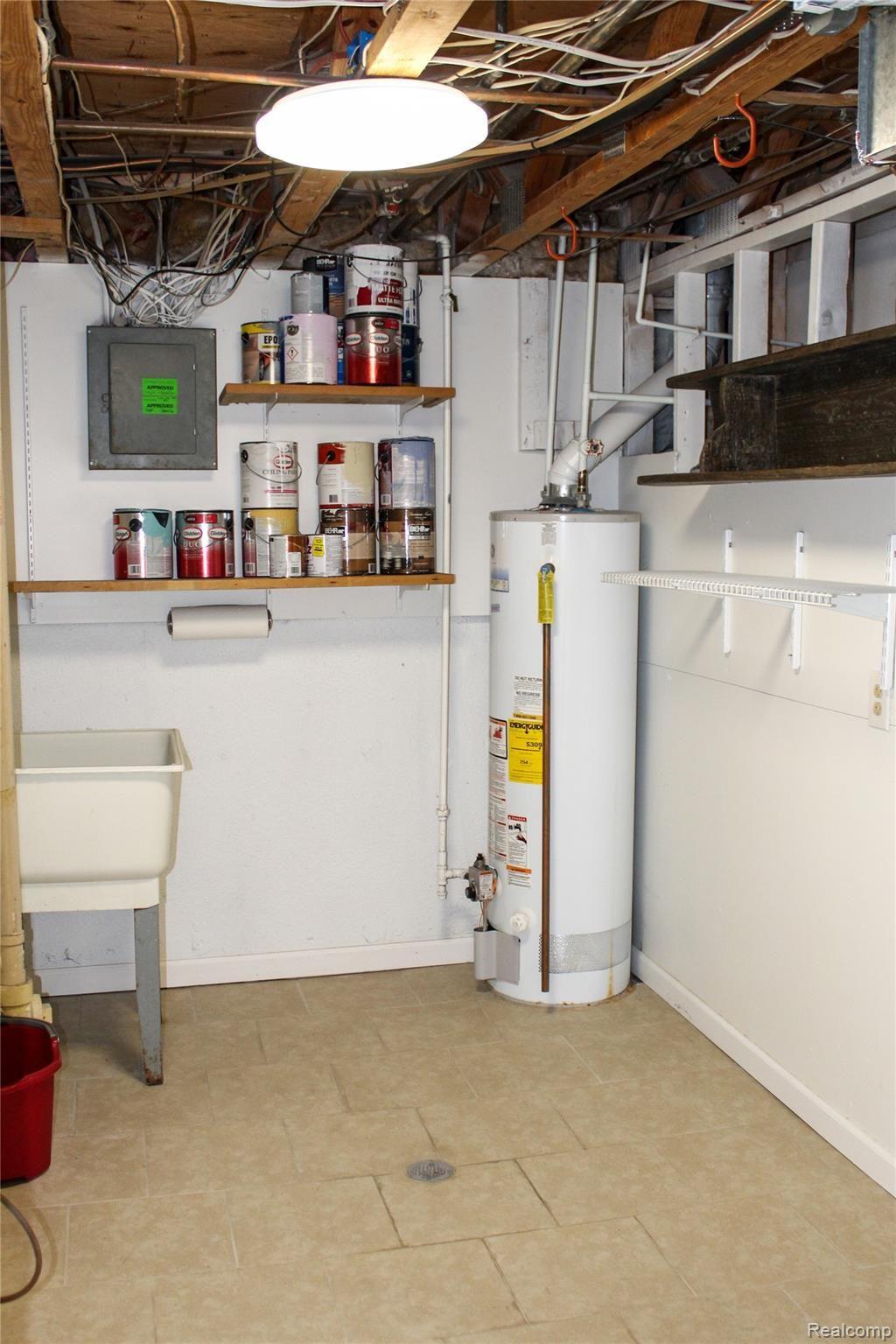 1462 Knights Ridge Court Rochester, MI 48306 - Photo 34 of 49 Basement 3.jpg