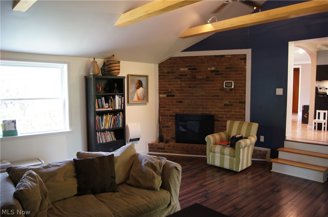 4480 Ammon Road Cleveland, OH 44143 - Photo 9 of 32