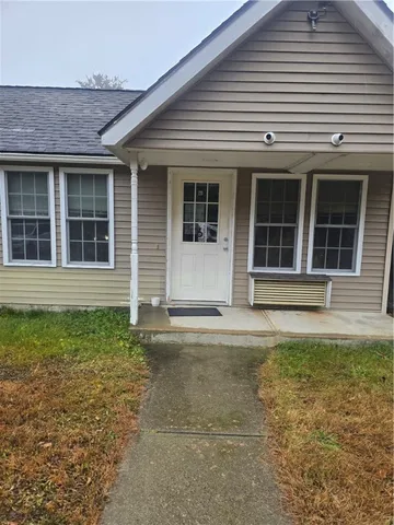 $1,050 | 1 Boss Road, Unit 6, Foster, RI 02825