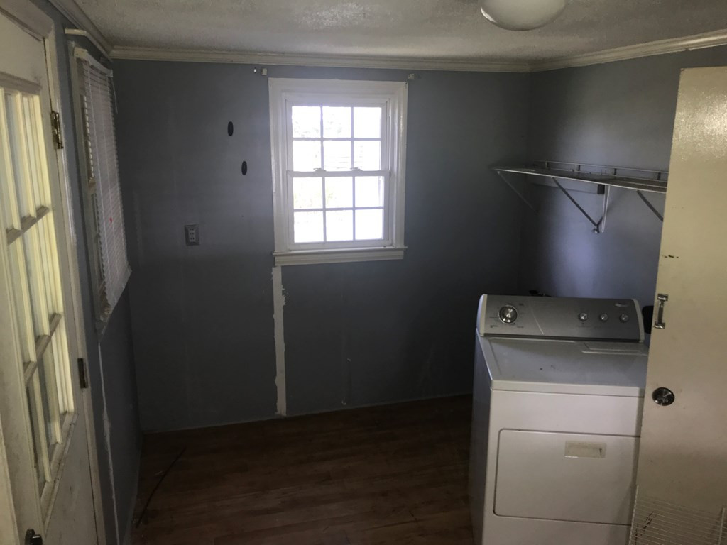 789 Bethel Church Road Mount Olive, NC 28365 - Photo 6 of 11 Gallery Image 6