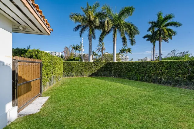 $7,900 | 10110 East Broadview Drive, Bay Harbor Islands, FL 33154