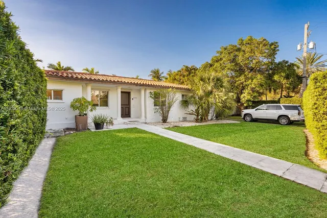 $7,900 | 10110 East Broadview Drive, Bay Harbor Islands, FL 33154