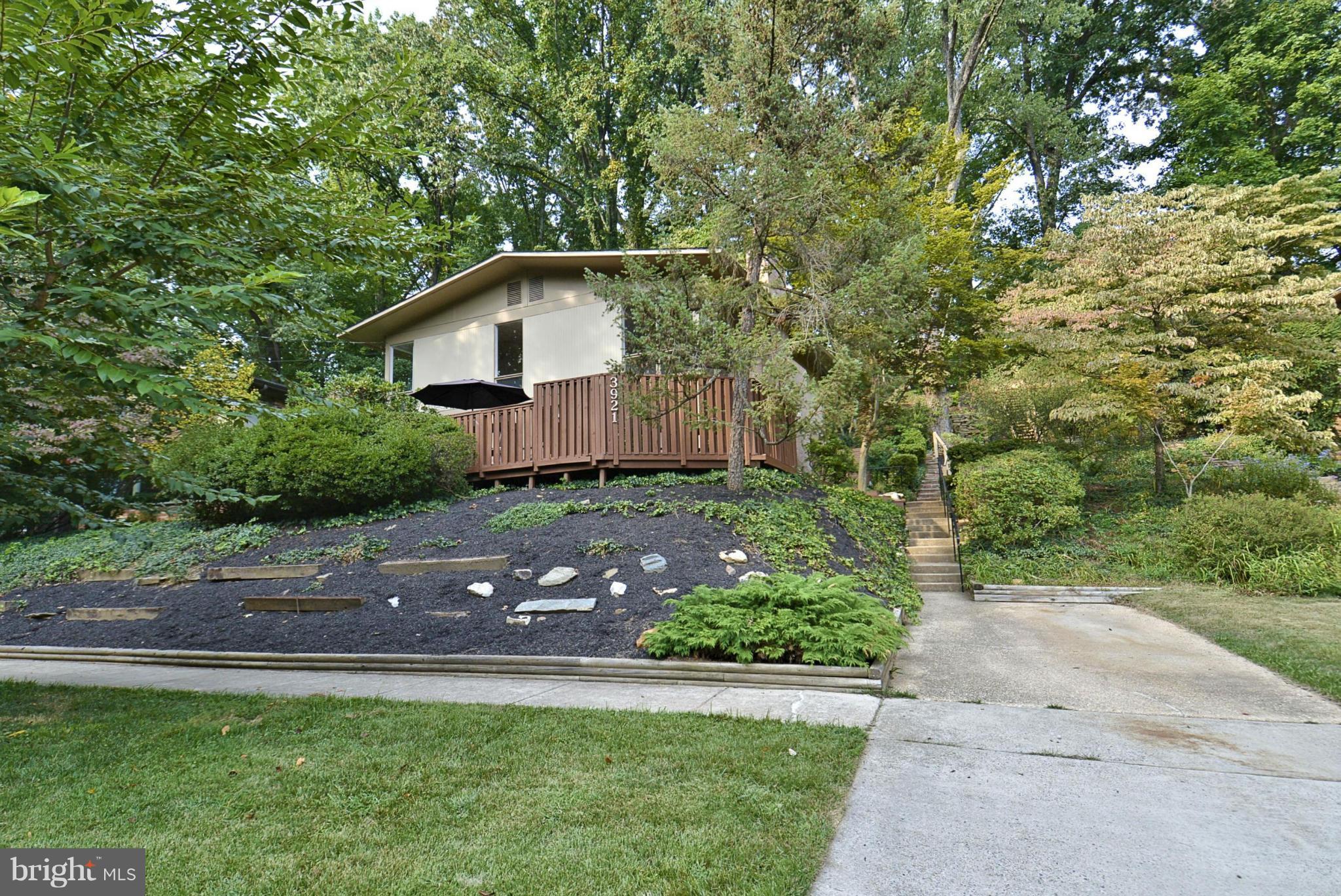 3921 Rickover Road Silver Spring, MD 20902 - Photo 2 of 28 Exterior (Front)