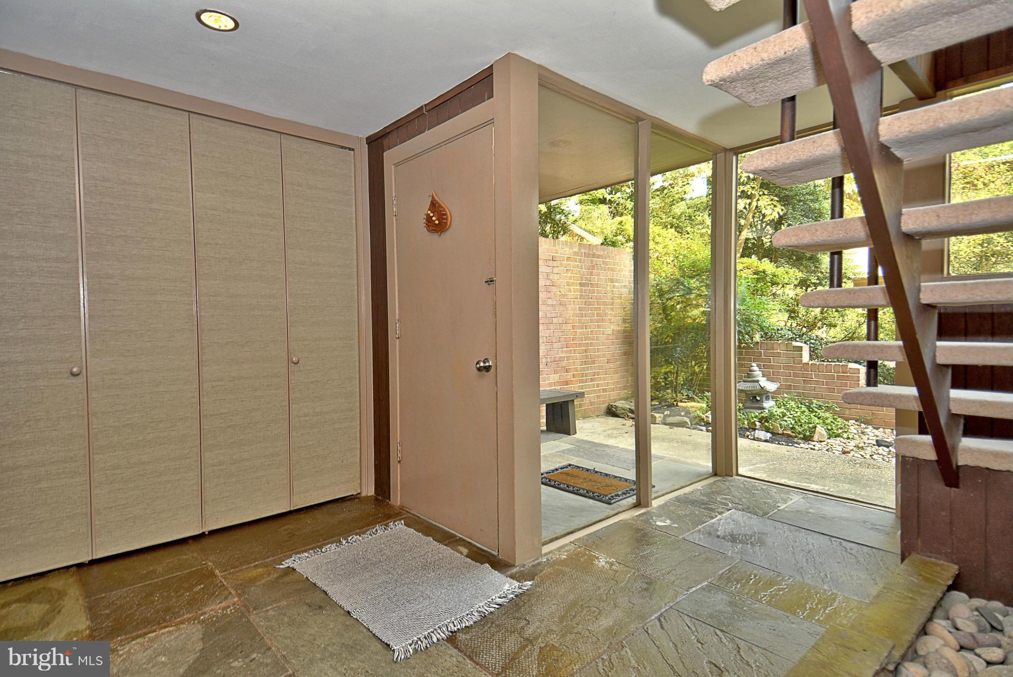 3921 Rickover Road Silver Spring, MD 20902 - Photo 18 of 28 Interior (General)