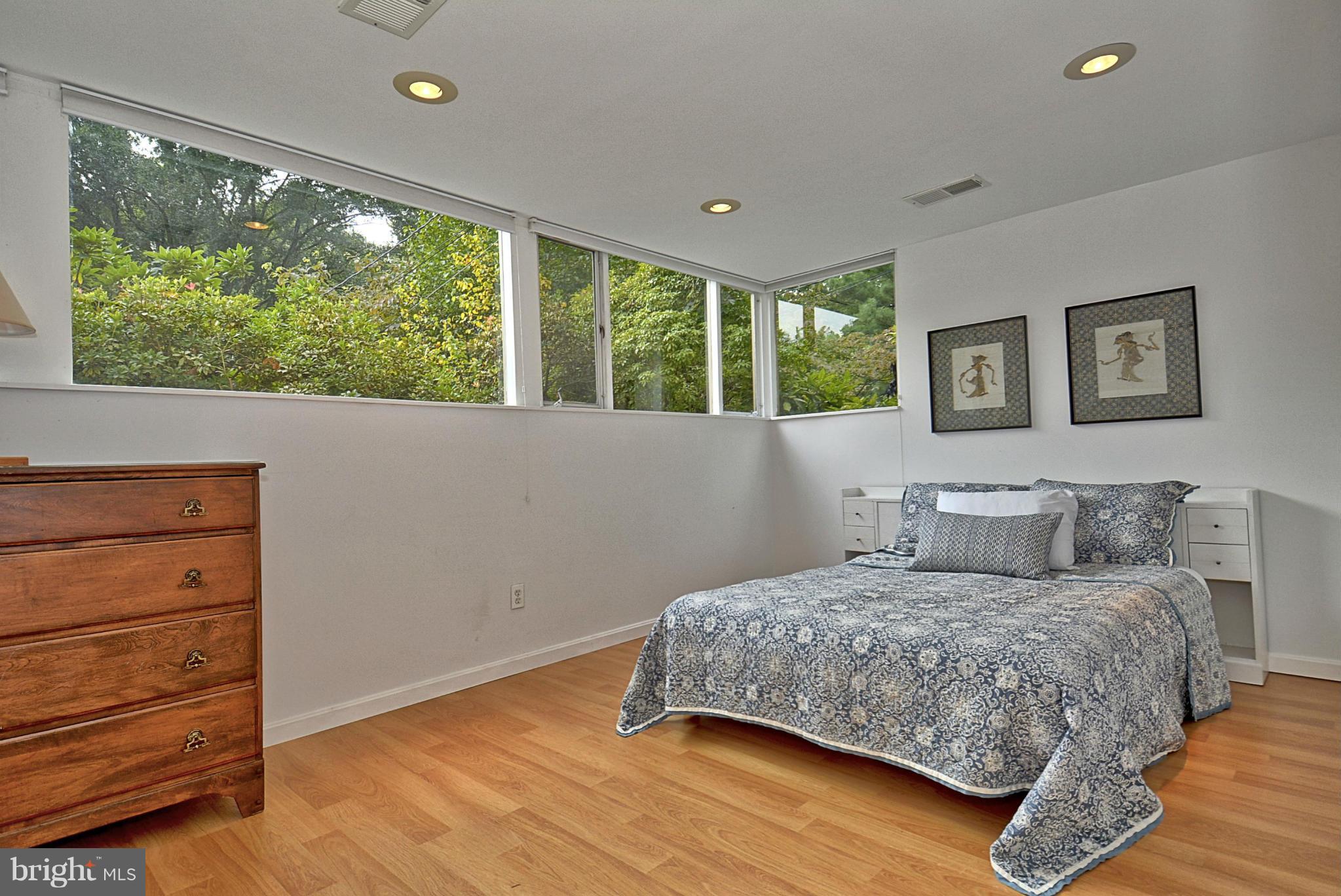 3921 Rickover Road Silver Spring, MD 20902 - Photo 20 of 28 Bedroom
