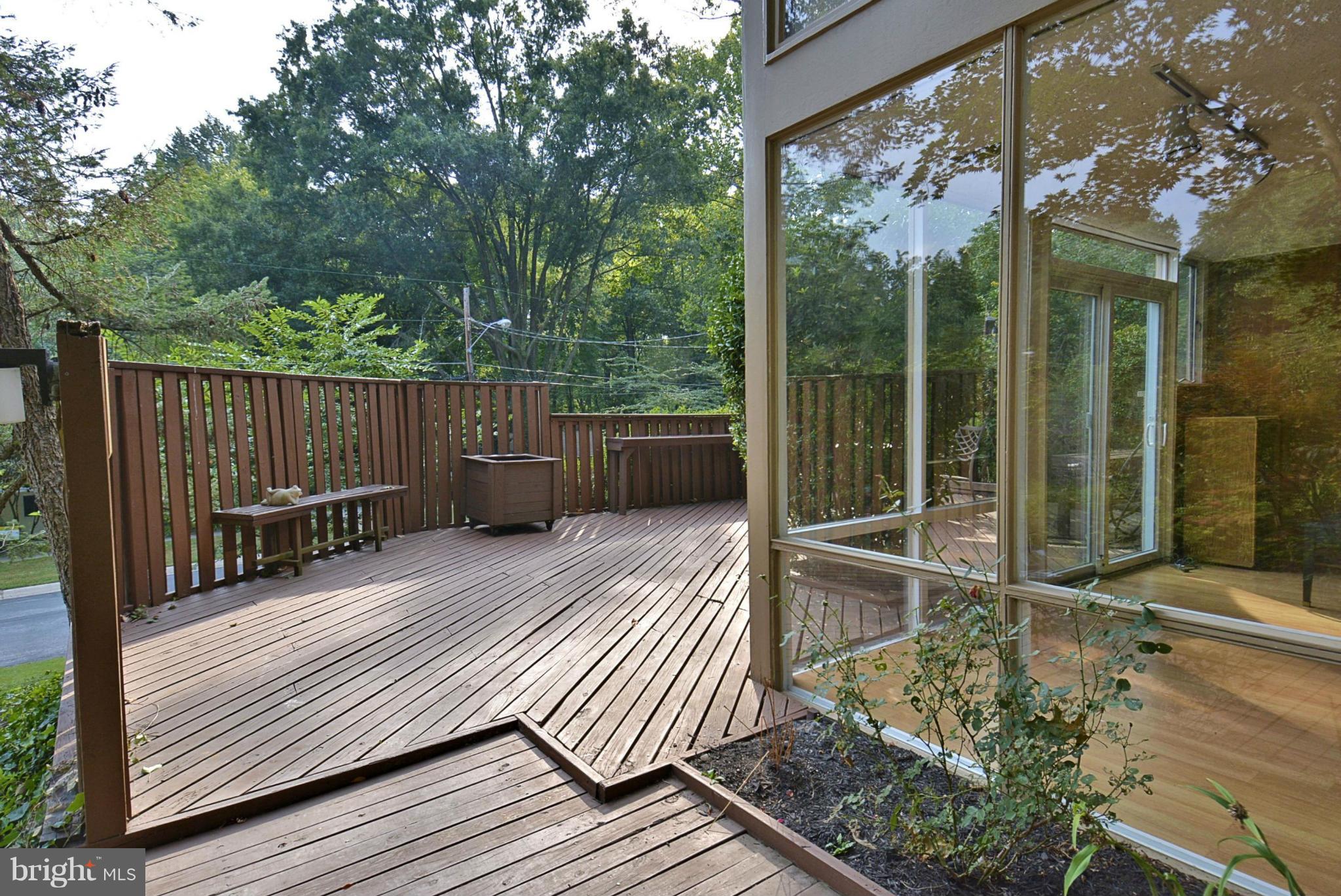3921 Rickover Road Silver Spring, MD 20902 - Photo 5 of 28 Exterior (General)