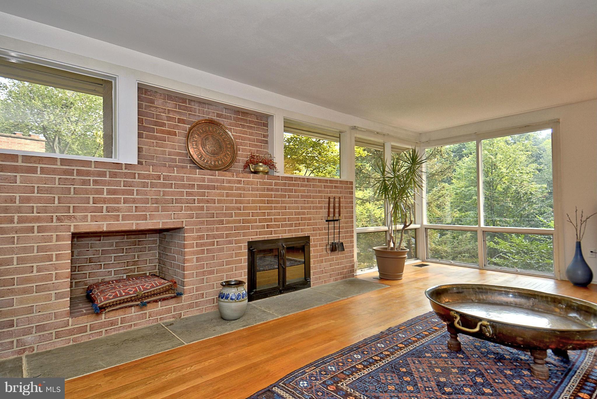 3921 Rickover Road Silver Spring, MD 20902 - Photo 6 of 28 Interior (General)