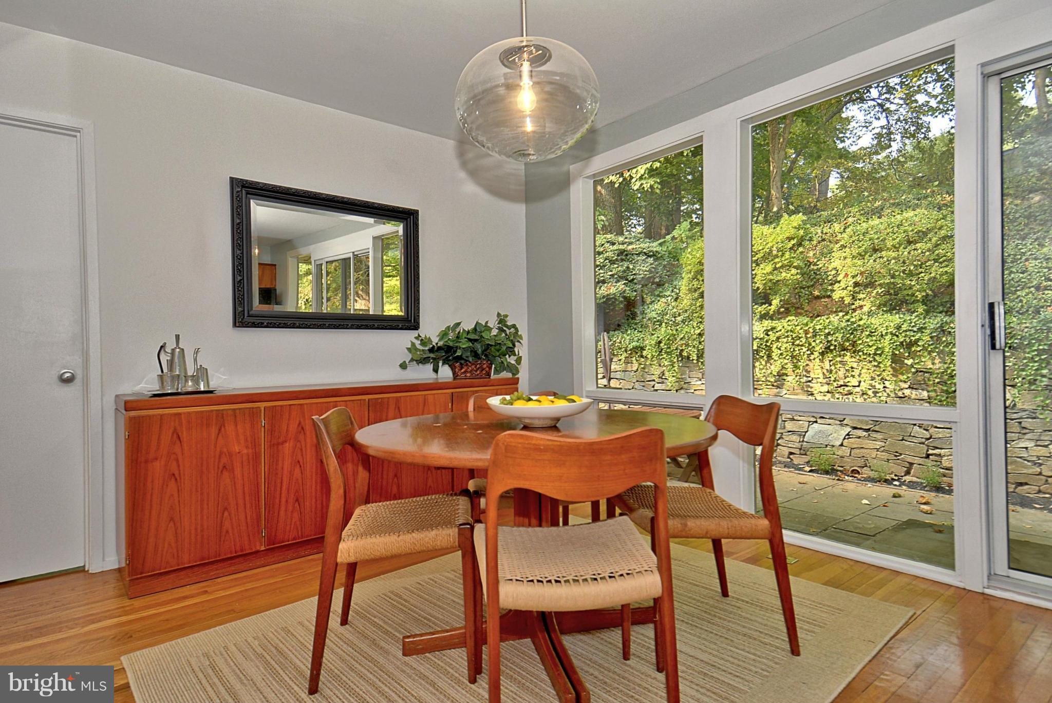 3921 Rickover Road Silver Spring, MD 20902 - Photo 8 of 28 Dining Room
