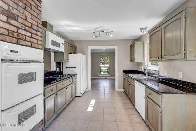 $260,000 | 1412 Cotita Drive, Gautier, MS 39553