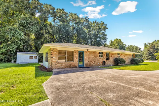 $260,000 | 1412 Cotita Drive, Gautier, MS 39553