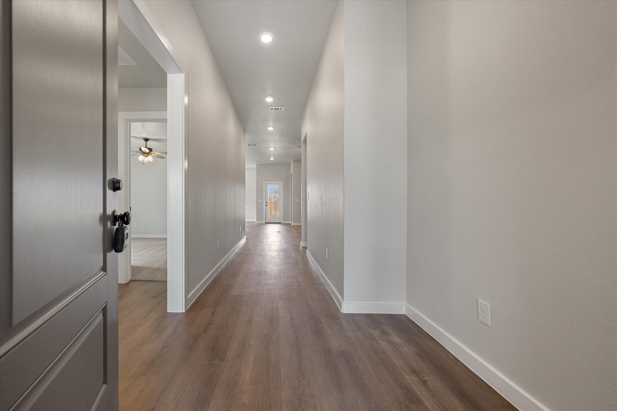 7006 18th Place Lubbock, TX 79416 - Photo 2 of 24 02-7006 18th Pl_8570