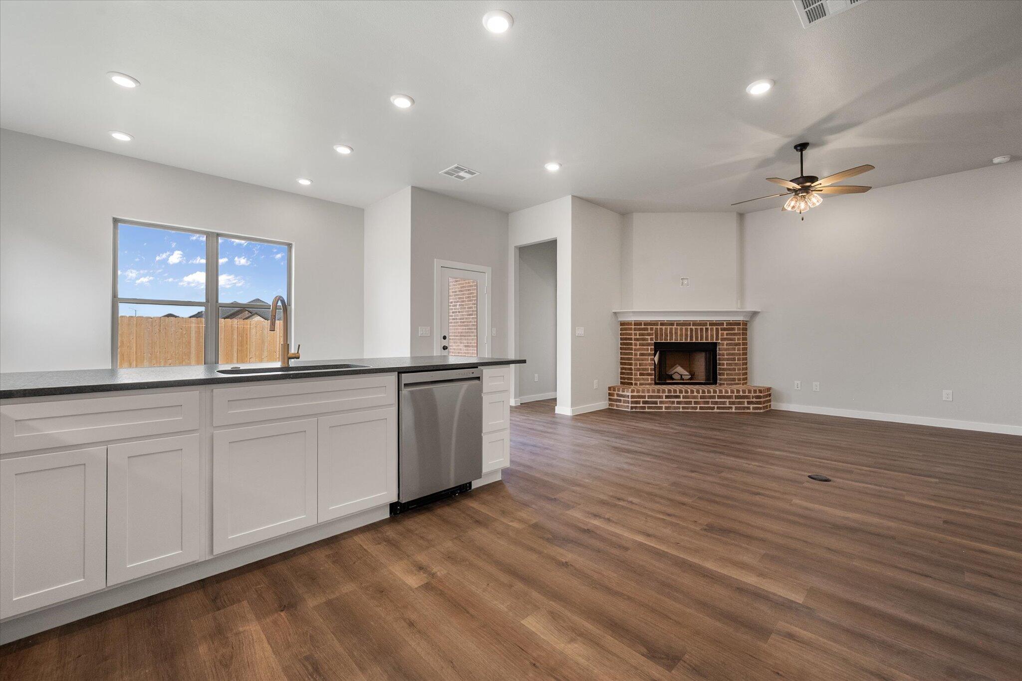 7006 18th Place Lubbock, TX 79416 - Photo 10 of 24 22-7006 18th Pl_8665