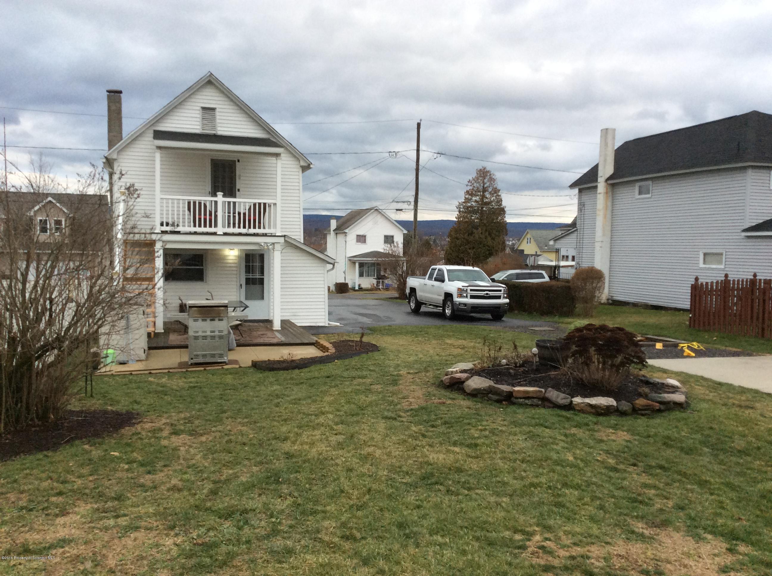 415 3rd Street Blakely, PA 18447 - Photo 39 of 58 Gallery Image 39
