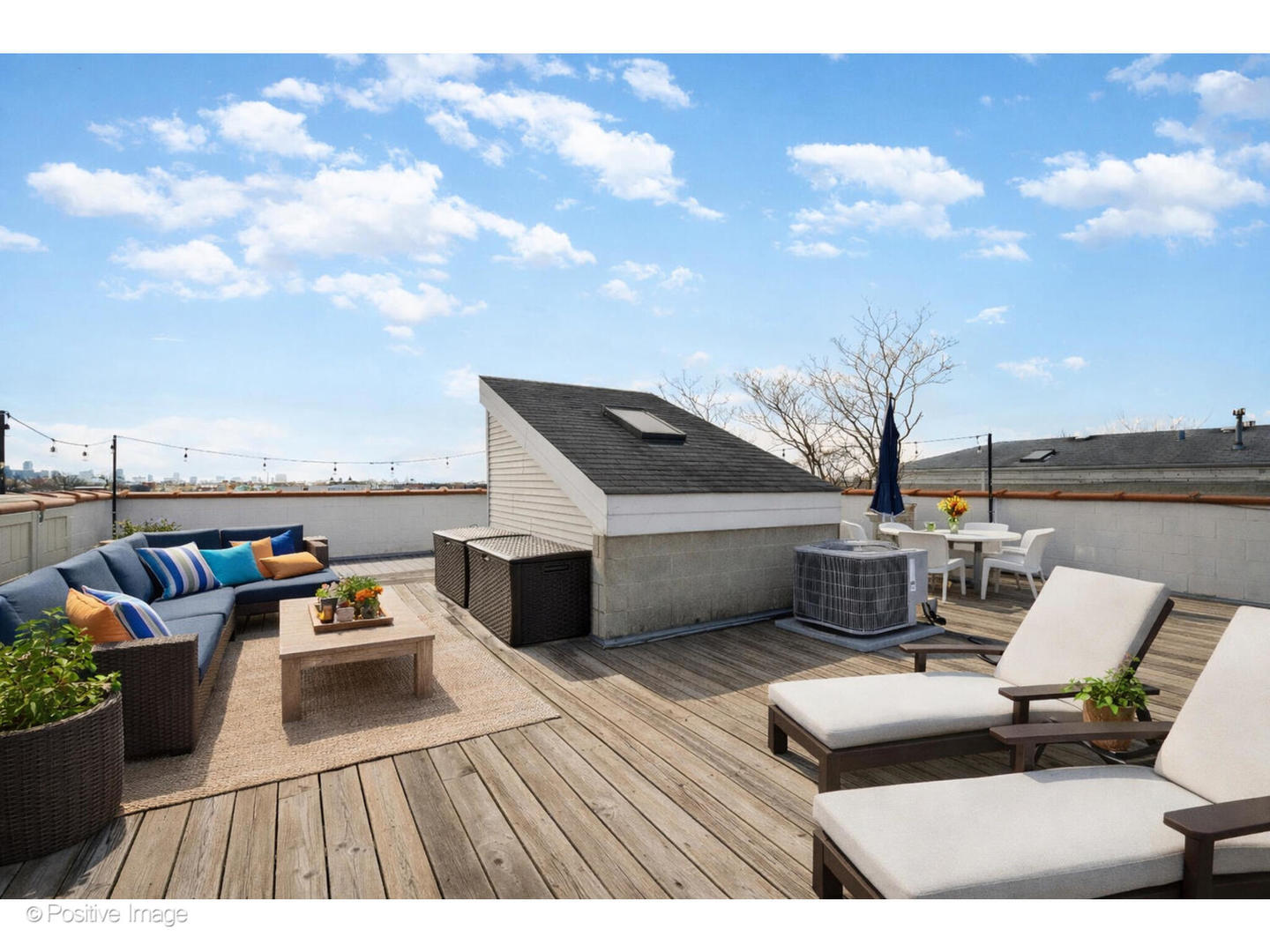 1617 West Barry Avenue, Unit 2S Chicago, IL 60657 - Photo 24 of 27