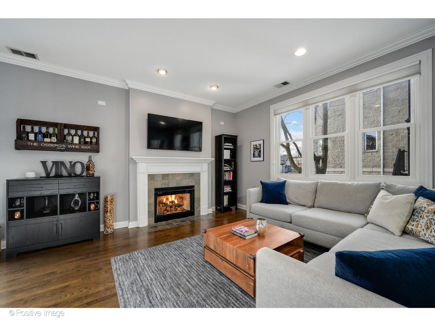 1617 West Barry Avenue, Unit 2S Chicago, IL 60657 - Photo 10 of 27