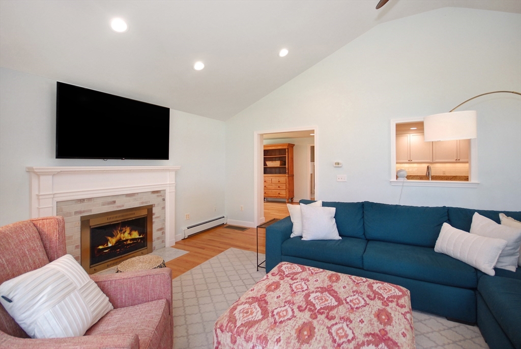 187 Plainfield Road Concord, MA 01742 - Photo 20 of 36 Gallery Image 20