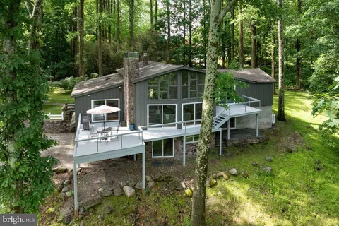 $1,250,000 | 13 High Road, New Hope, PA 18938