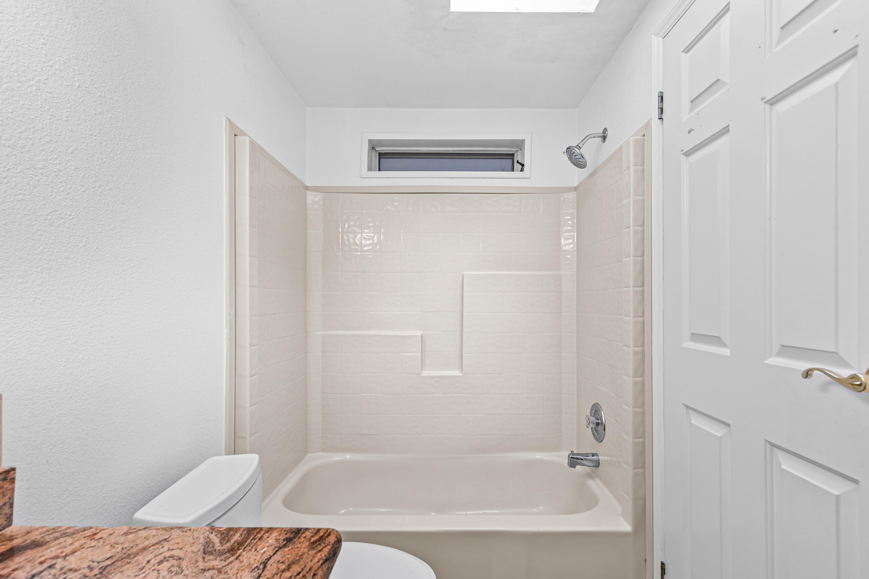 3610 Pleasant Creek Road Rogue River, OR 97537 - Photo 65 of 110 House 2 guest bathroom
