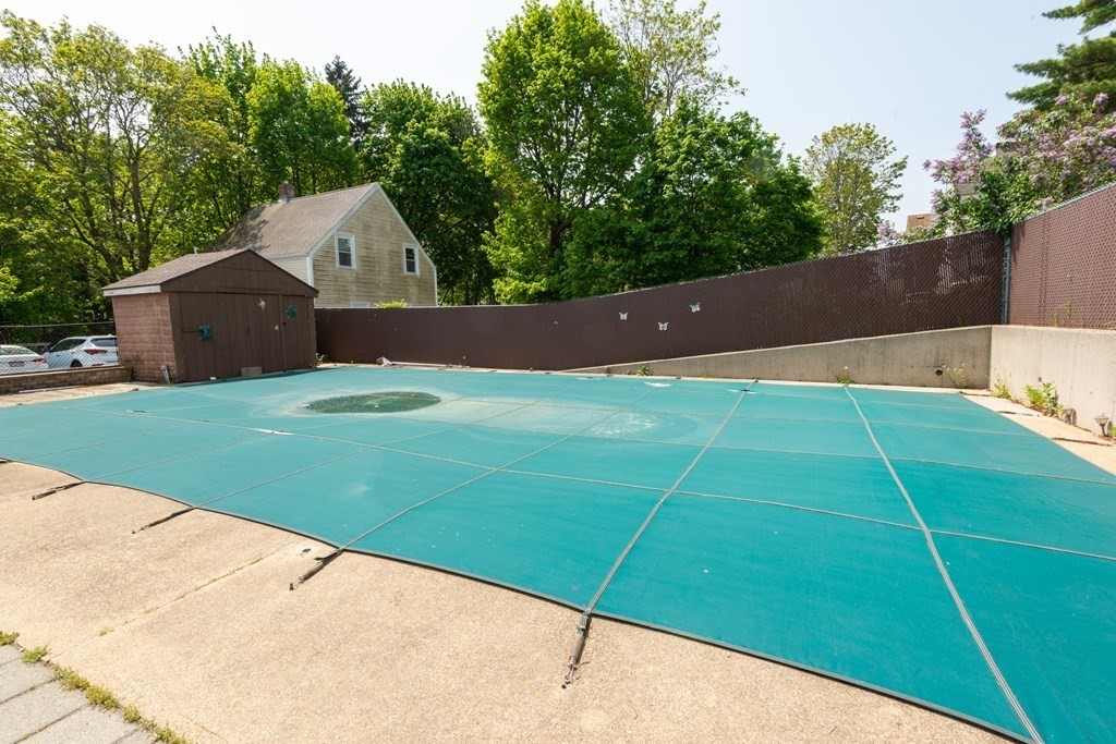 46 Holten Street Peabody, MA 01960 - Photo 2 of 41