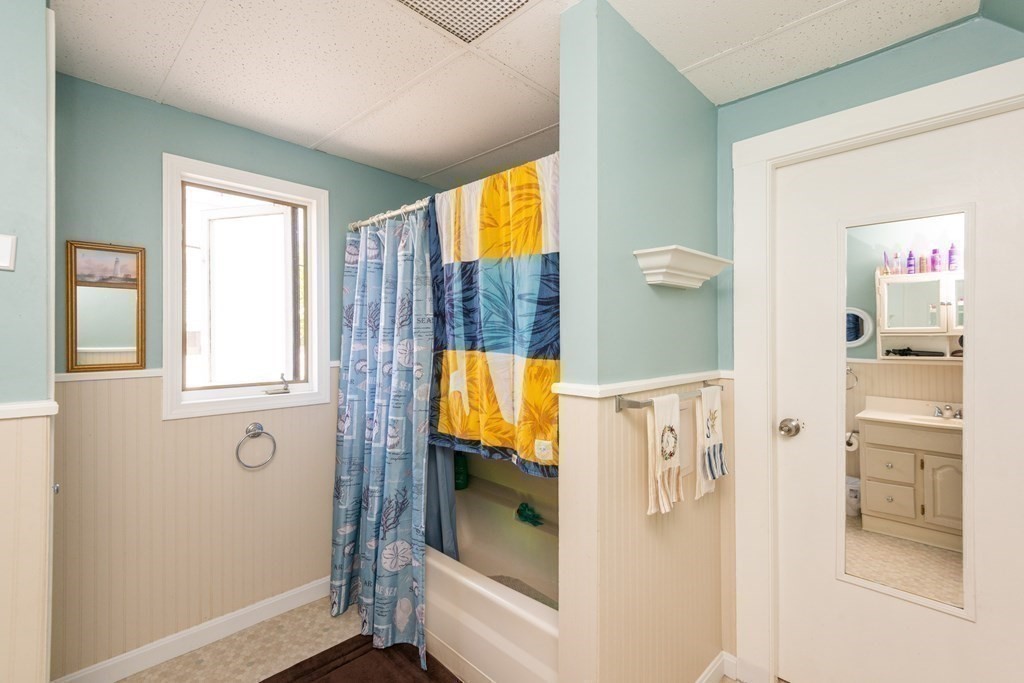 46 Holten Street Peabody, MA 01960 - Photo 35 of 41