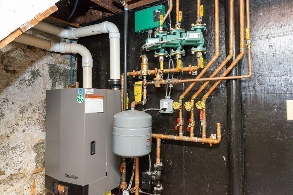 46 Holten Street Peabody, MA 01960 - Photo 37 of 41