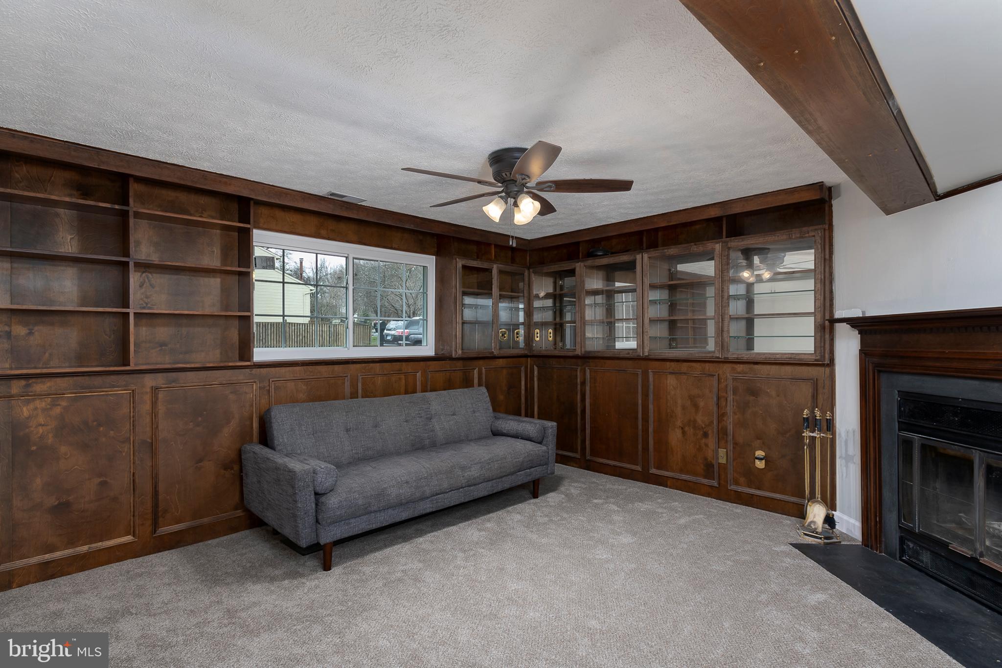 308 Raussell Place Severna Park, MD 21146 - Photo 18 of 39 Family Room