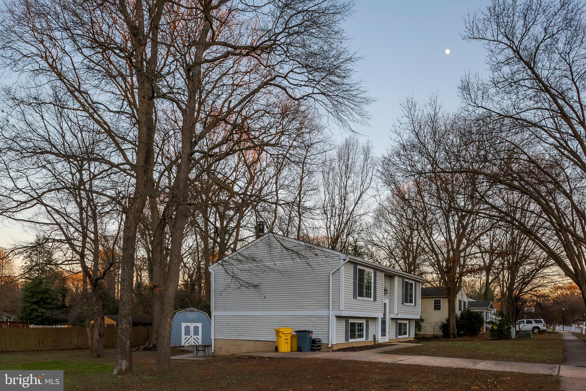 308 Raussell Place Severna Park, MD 21146 - Photo 30 of 39 Exterior Side to Front Yard