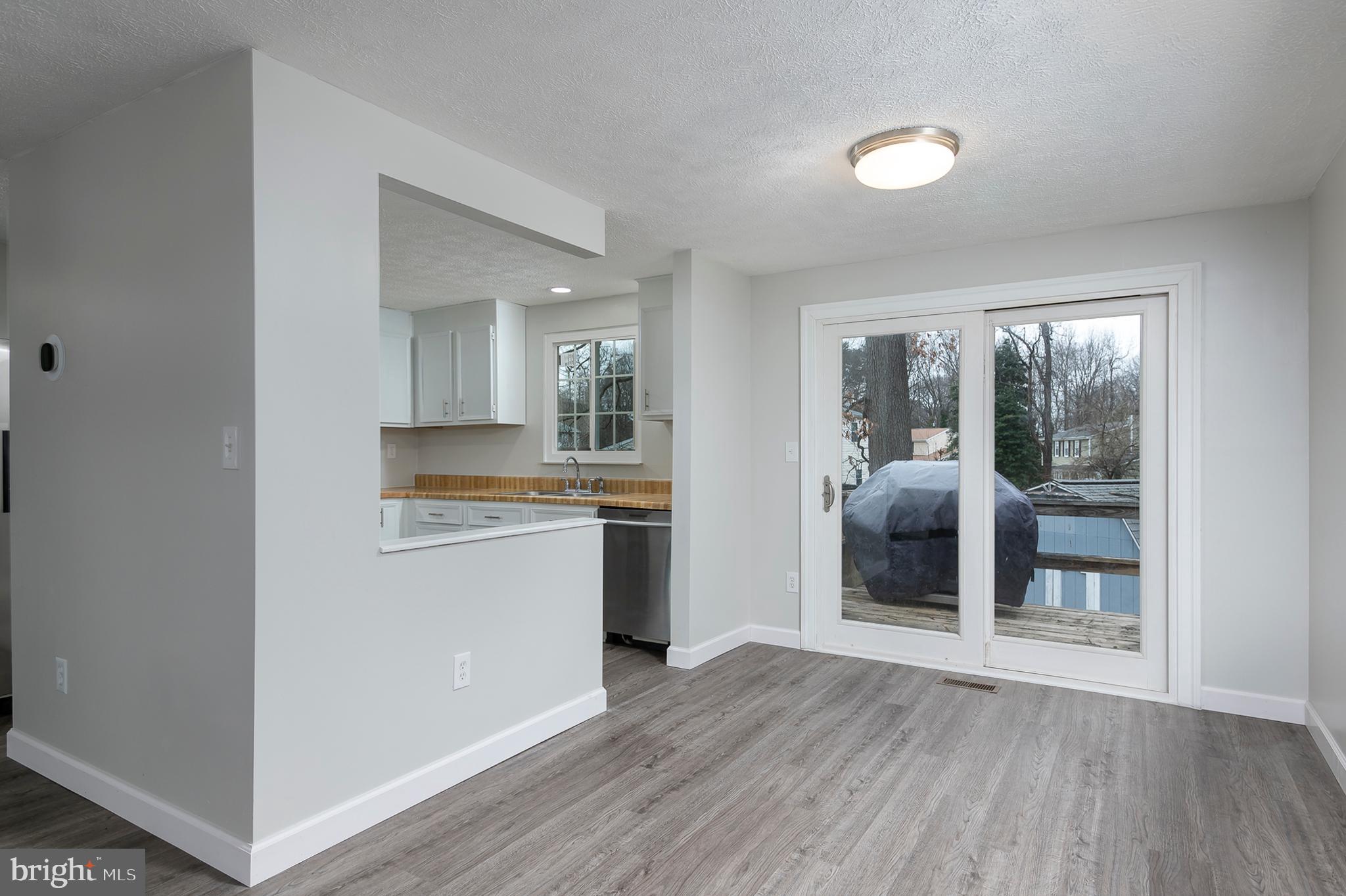 308 Raussell Place Severna Park, MD 21146 - Photo 8 of 39 Dining Area to Kitchen