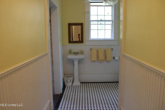 $1,275,000 | Undisclosed Address, Ellisville, MS 39437