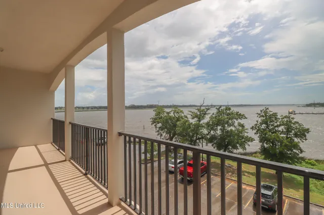$237,000 | 630 Bay Cove Drive, Unit 205, Biloxi, MS 39532