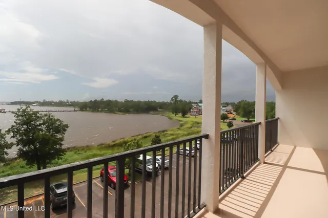 $237,000 | 630 Bay Cove Drive, Unit 205, Biloxi, MS 39532