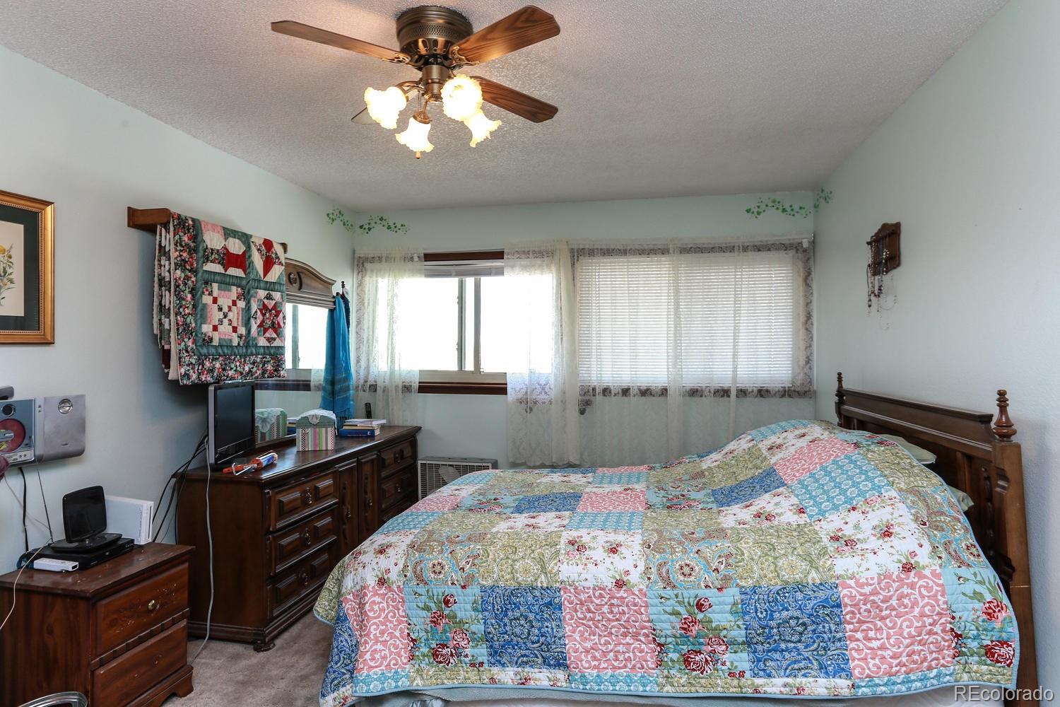 8370 North Saguaro Ridge Road Parker, CO 80138 - Photo 19 of 34 Gallery Image 19