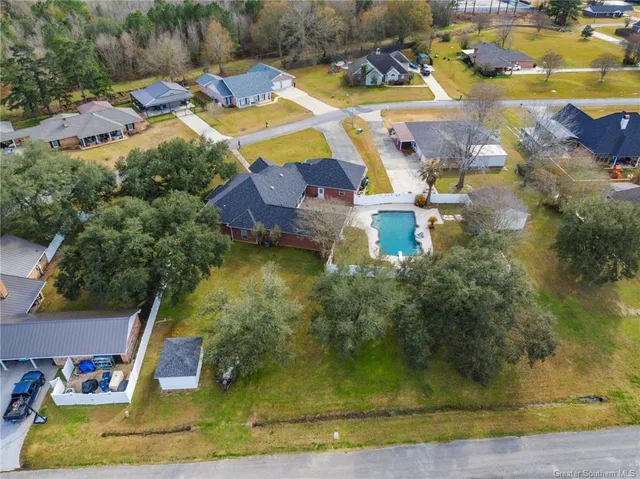 $365,000 | 814 Comfort Lane, Jennings, LA 70546