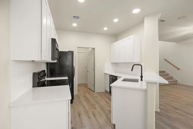 $305,000 | 2632 Century Park Boulevard, Unit 18, Austin, TX 78727