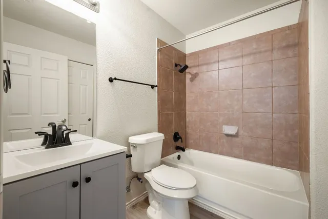 $305,000 | 2632 Century Park Boulevard, Unit 18, Austin, TX 78727