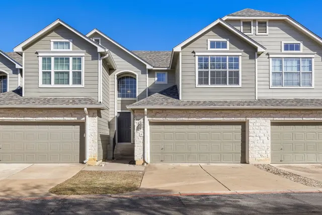 $305,000 | 2632 Century Park Boulevard, Unit 18, Austin, TX 78727