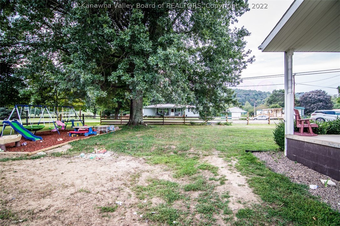23924 Sandhill Road Letart, WV 25253 - Photo 4 of 15 Gallery Image 4