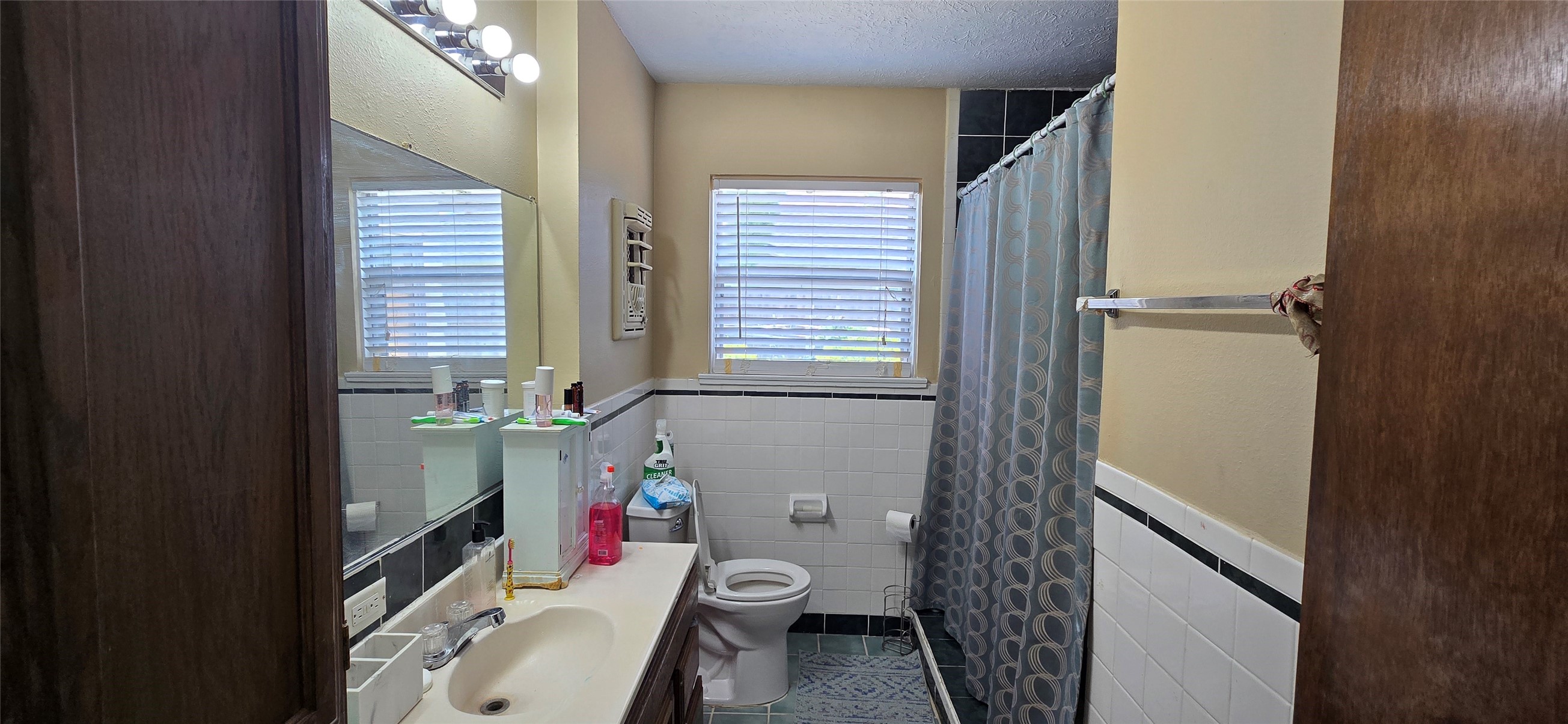 7210 Leader Street Houston, TX 77074 - Photo 21 of 36