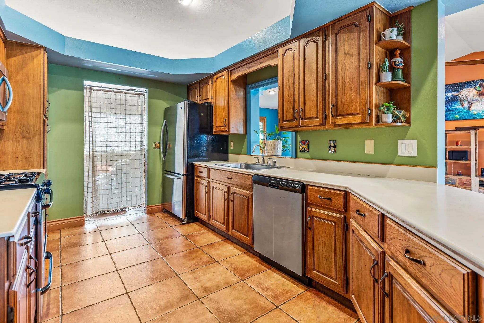 2029 Oro Verde Road Escondido, CA 92027 - Photo 13 of 40