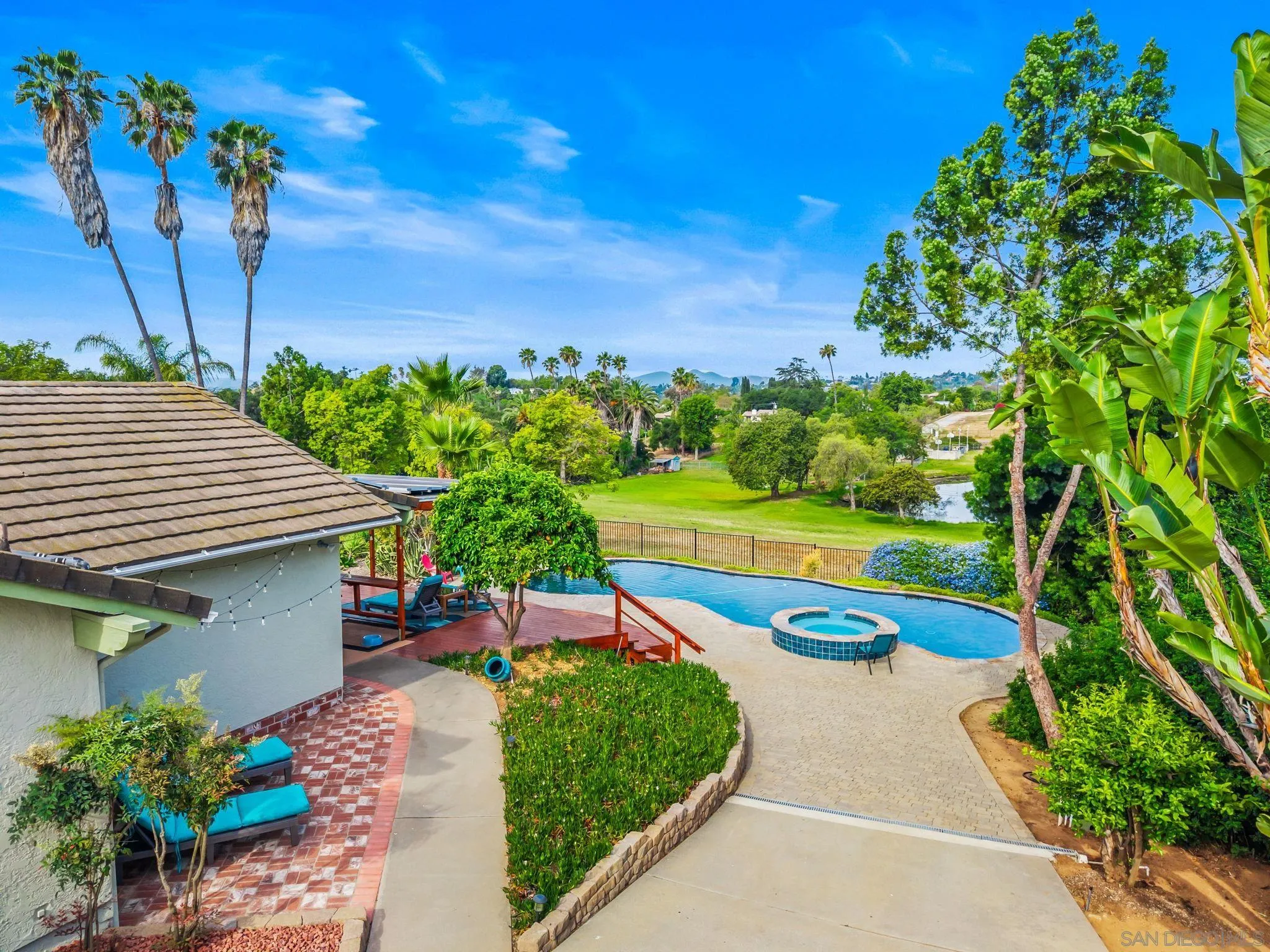 2029 Oro Verde Road Escondido, CA 92027 - Photo 4 of 40