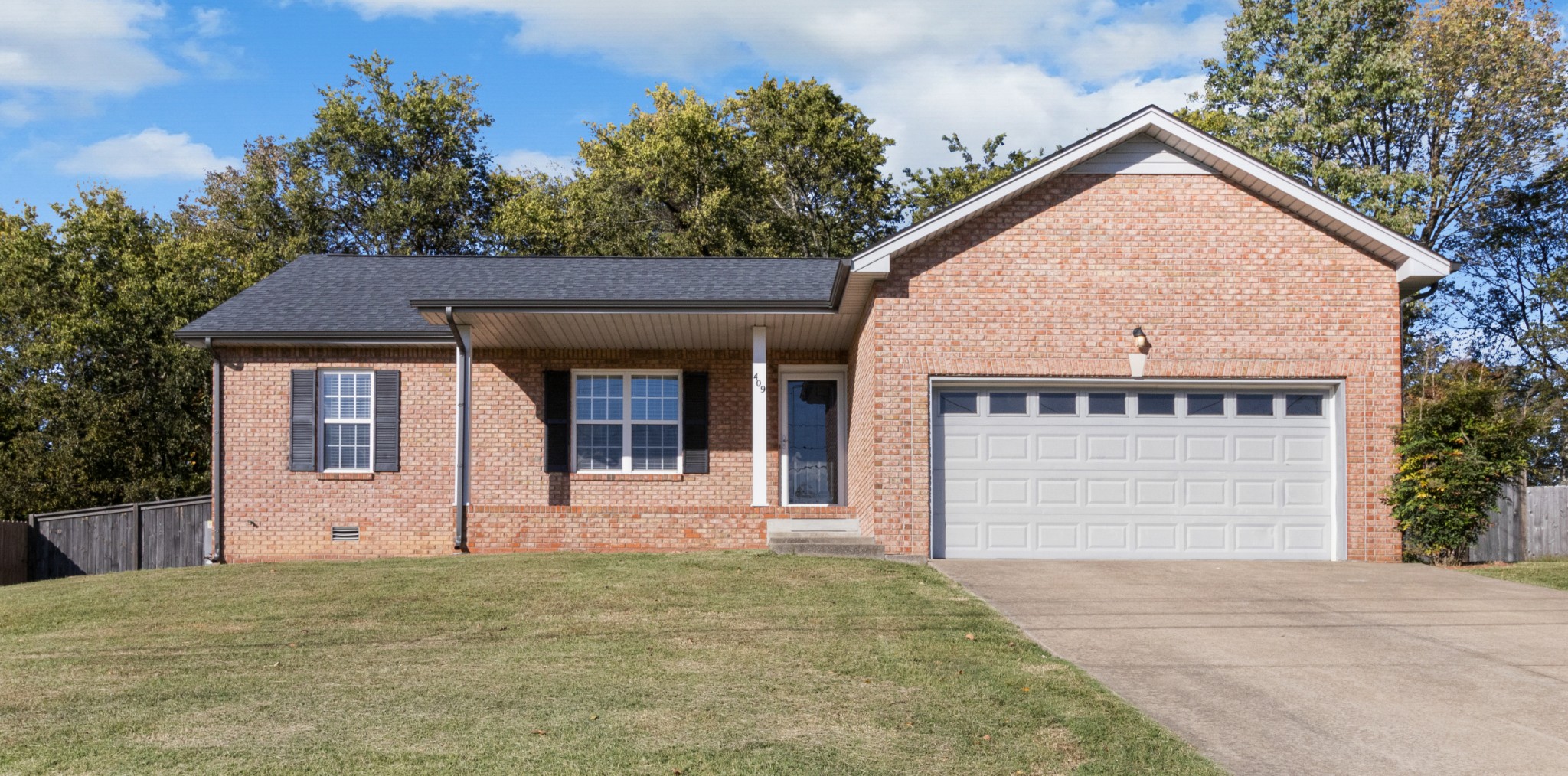 409 Bonny Castle Road Clarksville, TN 37040 - Photo 1 of 25 Gallery Image 1