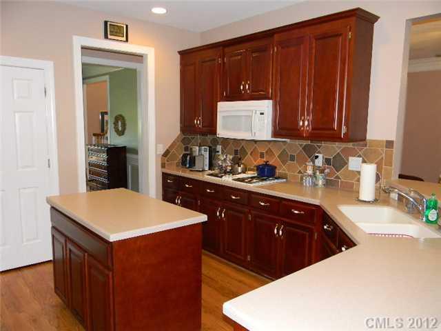 12124 Farnborough Road Huntersville, NC 28078 - Photo 14 of 16 Gallery Image 14