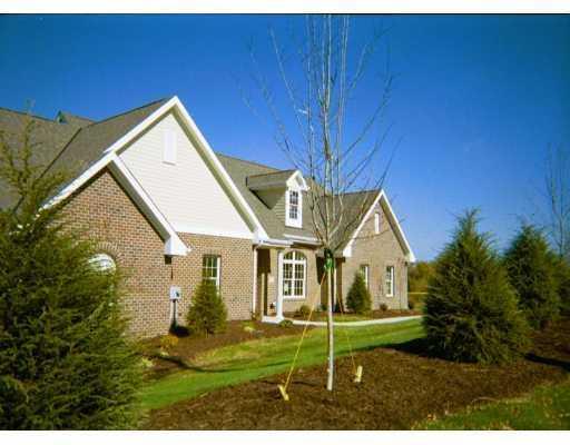 2358 Hilltop Road Presto, PA 15142 - Photo 1 of 7 Exterior Front.