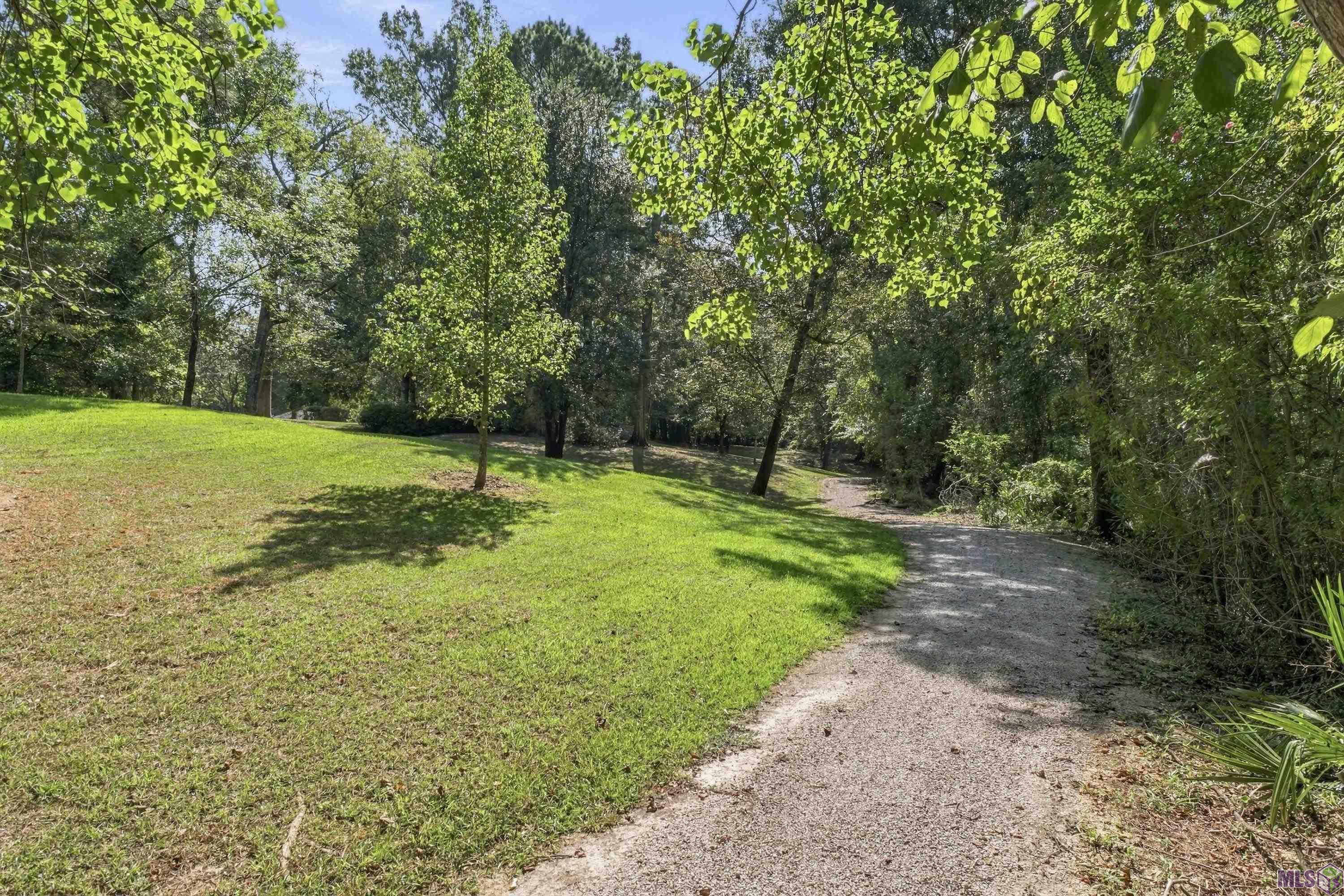 18511 Bay Ridge Court Baton Rouge, LA 70817 - Photo 22 of 57 Gallery Image 22